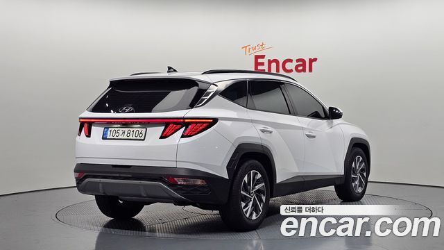 Hyundai Tucson NX4, гибрид Inspiration 2WD - фото 1