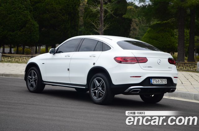 Mercedes-Benz GLC-Class X253 GLC300e 4MATIC Coupe - фото 1