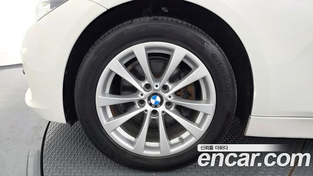 BMW 3-Series F30 320d - фото 4