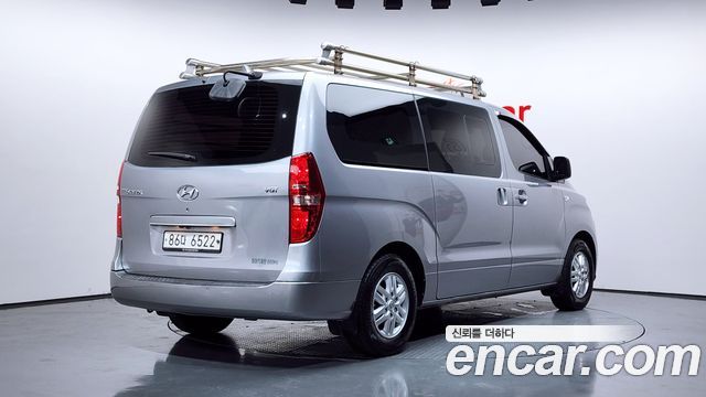 Hyundai Starex Новый Van 5-Seater Modern - фото 1