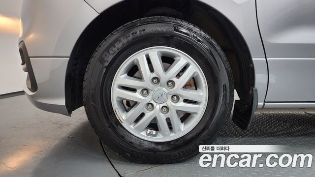 Hyundai Starex Новый Van 5-Seater Modern - фото 4