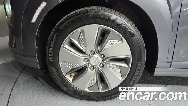Hyundai Kona Premium - фото 4