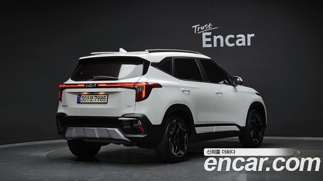 Kia Seltos Новый Gasoline 2.0 4WD Signature - фото 1