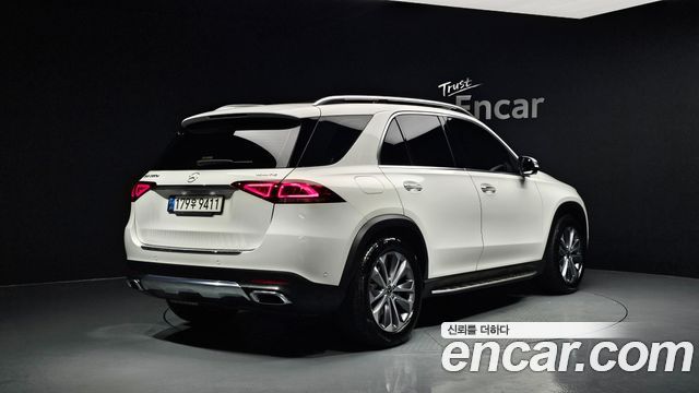 Mercedes-Benz GLE-Class W167 GLE300d 4MATIC - фото 1