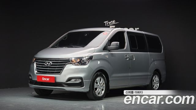 Hyundai Starex Новый Wagon 12-Seater Smart - фото 0