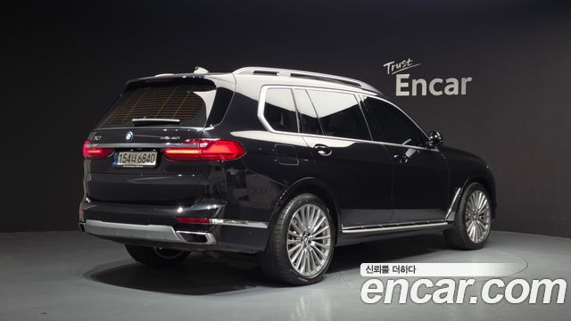 BMW X7 G07 xDrive 40i Design Pure Excellence 7-Seater - фото 1