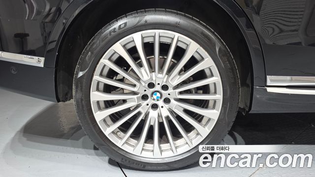 BMW X7 G07 xDrive 40i Design Pure Excellence 7-Seater - фото 4