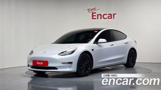 Tesla Model 3 Long Range AWD - фото 0