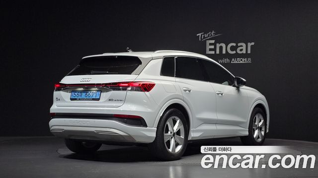 Audi Q4 e-tron F4 40 - фото 1