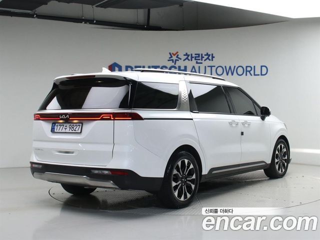 Kia Carnival 4-го поколения 9-Seater Noblesse - фото 1