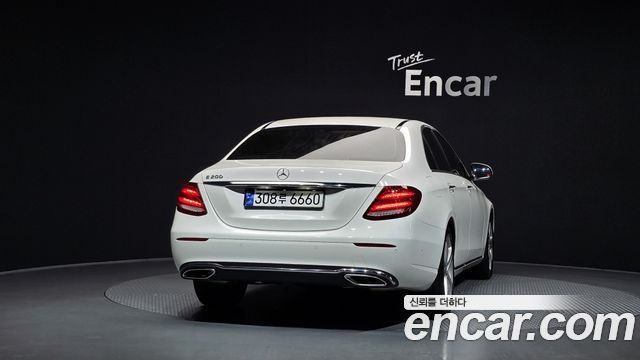 Mercedes-Benz E-Class W213 E200 Avantgarde - фото 3