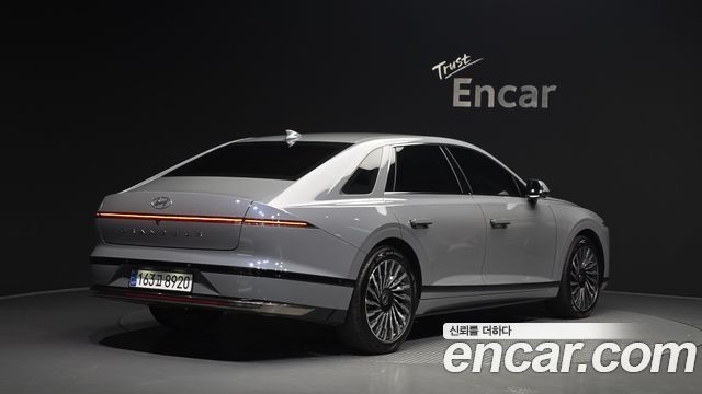Hyundai Grandeur GN7, гибрид Calligraphy - фото 1