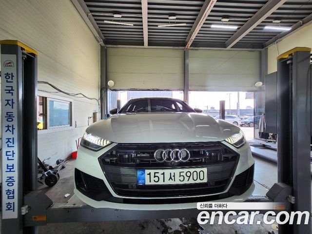 Audi A7 55 TFSI Quattro Premium - фото 0