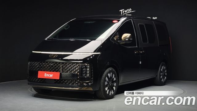 Hyundai Staria HEV 1.6 Lounge 7-Seater Inspiration - фото 0