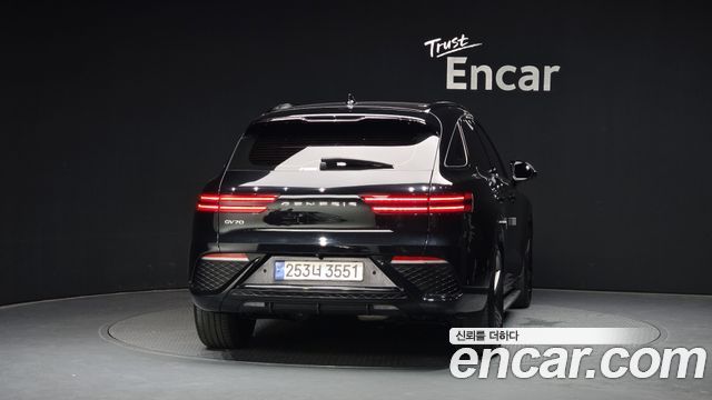 Genesis GV70 2.2 Diesel 2WD - фото 3
