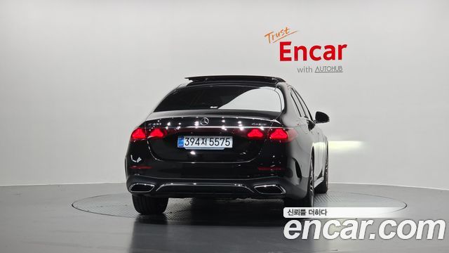 Mercedes-Benz E-Class W214 E300 4MATIC AMG Line - фото 3