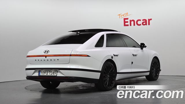 Hyundai Grandeur GN7, гибрид Calligraphy - фото 1