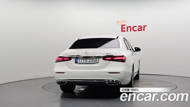 Mercedes-Benz E-Class W213 E350 4MATIC Exclusive - фото 3