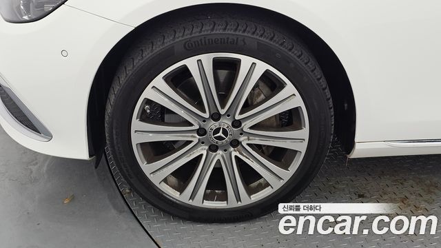 Mercedes-Benz E-Class W213 E350 4MATIC Exclusive - фото 4
