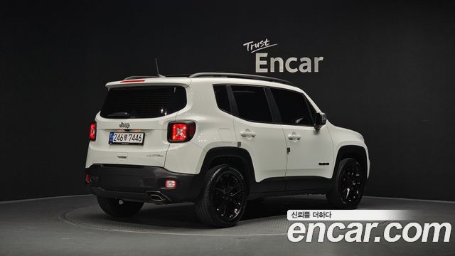 Jeep Renegade 1.3 Limited - фото 0