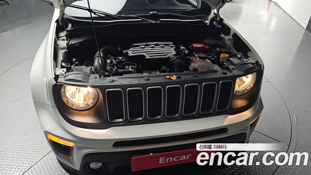 Jeep Renegade 1.3 Limited - фото 4