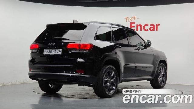 Jeep Cherokee 3.6 Limited-X WK2 - фото 0