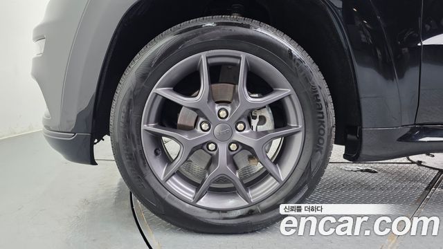 Jeep Cherokee 3.6 Limited-X WK2 - фото 3