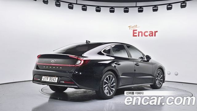 Hyundai Sonata DN8 2.0 Premium Family - фото 1