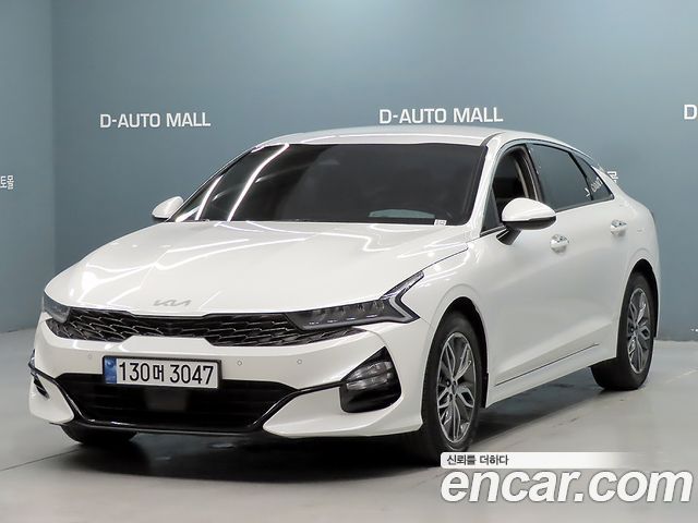 Kia K5 3-го поколения 2.0 Prestige - фото 0