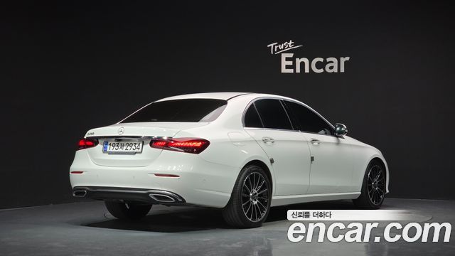 Mercedes-Benz E-Class W213 E250 Avantgarde - фото 1