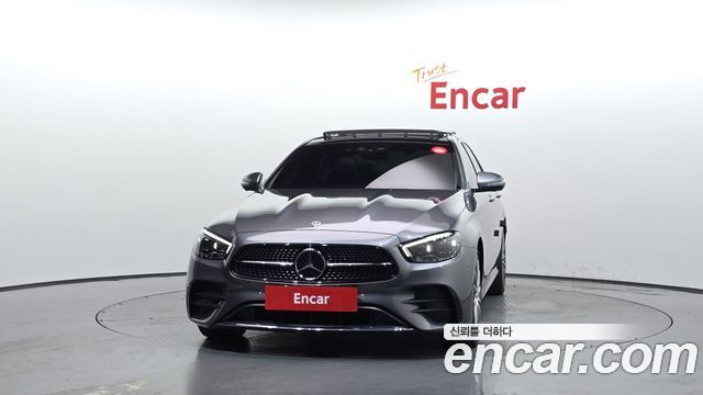 Mercedes-Benz E-Class W213 E350 4MATIC AMG Line - фото 2