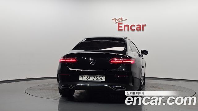 Mercedes-Benz E-Class W213 E220d Coupe - фото 2