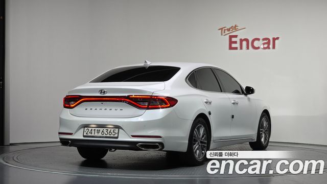 Hyundai Grandeur IG 3.0 LPi Modern (Rental Car) - фото 1