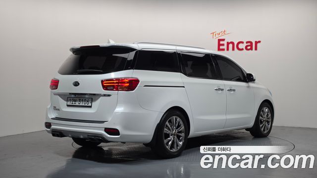 Kia Carnival Новый 9-Seater Noblesse Special - фото 1