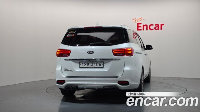 Kia Carnival Новый 9-Seater Noblesse Special - фото 3
