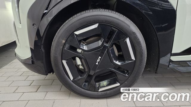 Kia EV3 Long Range 2WD GT Line - фото 4