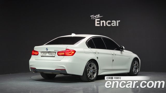 BMW 3-Series F30 320i M Sport - фото 1