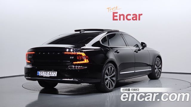 Volvo S90 B5 Ultra Bright - фото 1