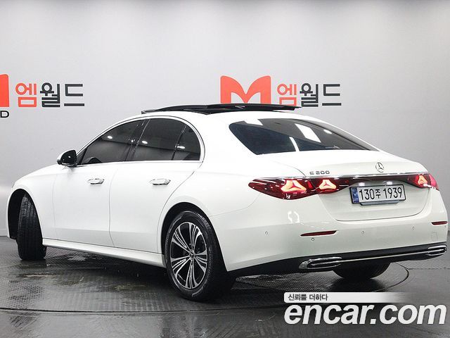 Mercedes-Benz E-Class W214 E200 Avantgarde - фото 4
