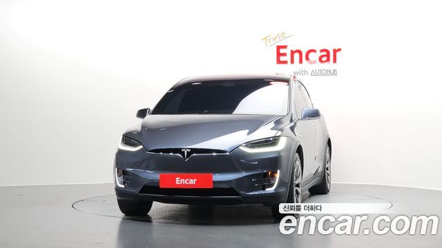 Tesla Model X Long Range - фото 1