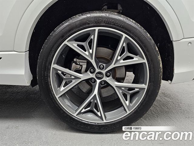 Audi Q8 50 TDI Quattro Premium - фото 4