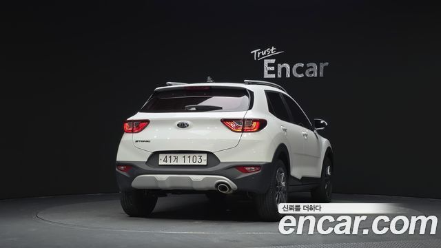 Kia Stonic 1.4 Prestige - фото 3