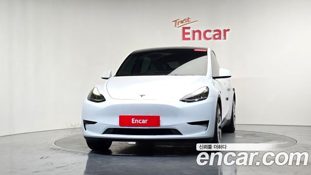 Tesla Model Y RWD - фото 2