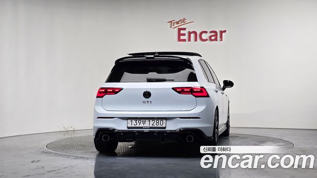 Volkswagen Golf 8-го поколения 2.0 GTI - фото 3