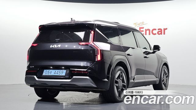 Kia EV9 Long Range 4WD Earth - фото 1