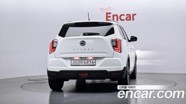 SsangYong Tivoli Gasoline 1.5 2WD V5 - фото 3