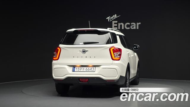 SsangYong Tivoli 1.5 A7 2WD - фото 3