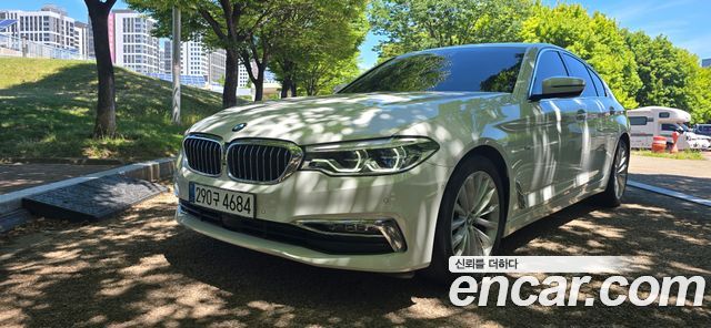 BMW 5-Series G30 520d Luxury Special Edition - фото 0