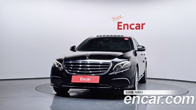 Mercedes-Benz E-Class W213 E220d Exclusive - фото 2