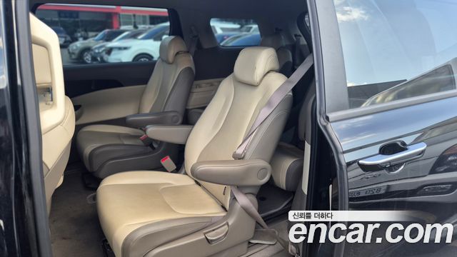 Kia Carnival 4-го поколения Gasoline 9-Seater Prestige - фото 3